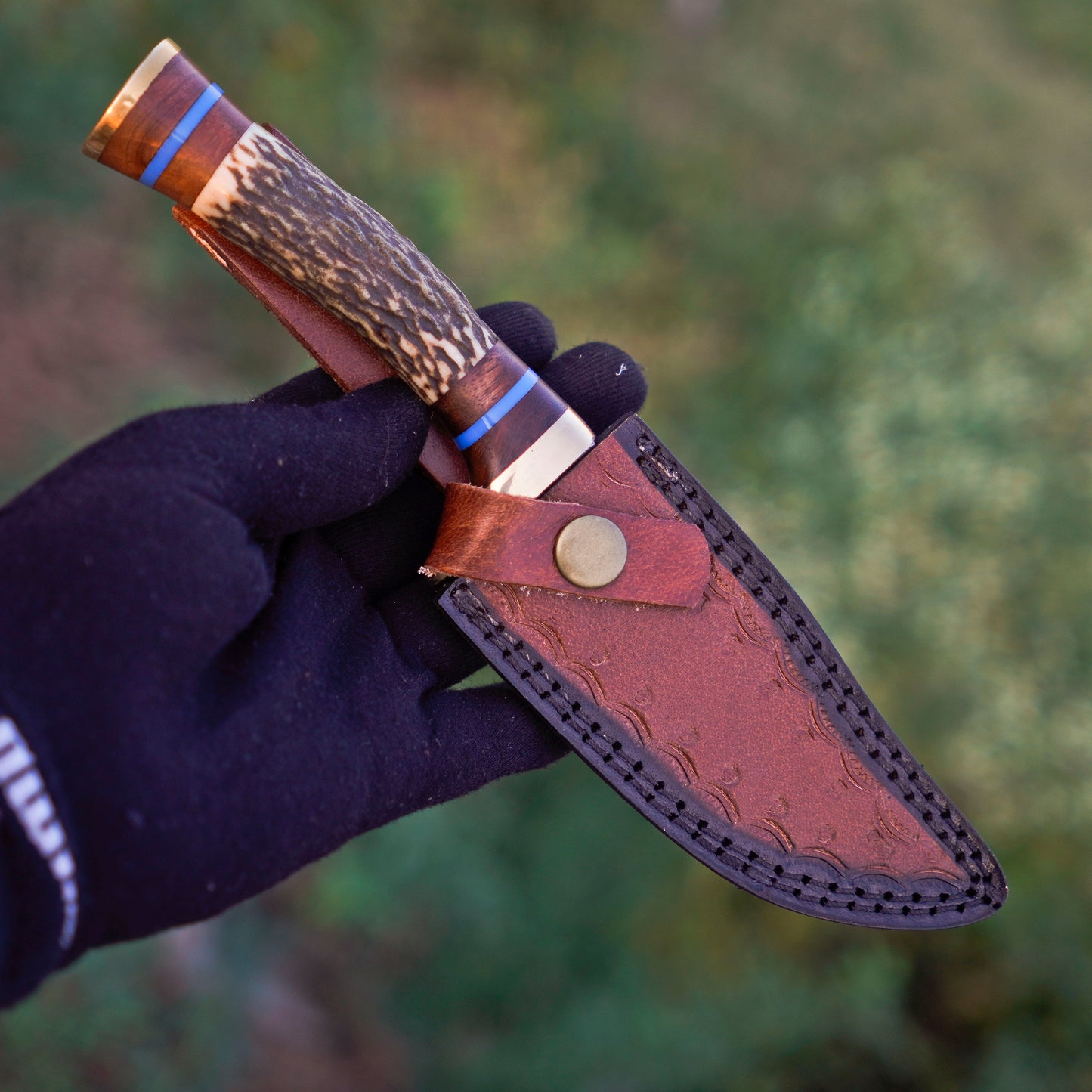 The Antler's Edge: Hand-Forged Damascus Steel Knife with Stag & Brass Guard Handle - Wildland Blades