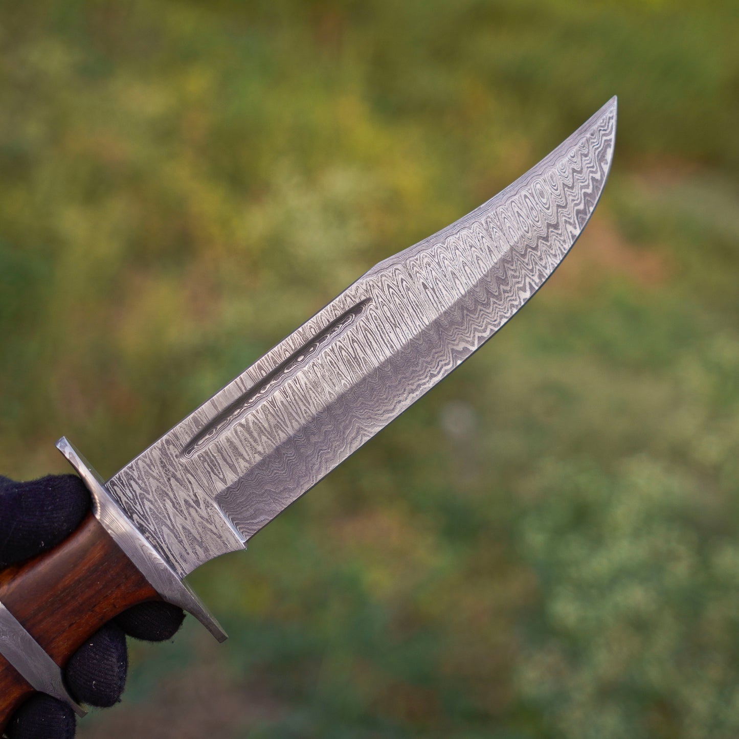 The Highlander: Hand-Forged Damascus Steel Bowie with Rosewood Handle - Wildland Blades
