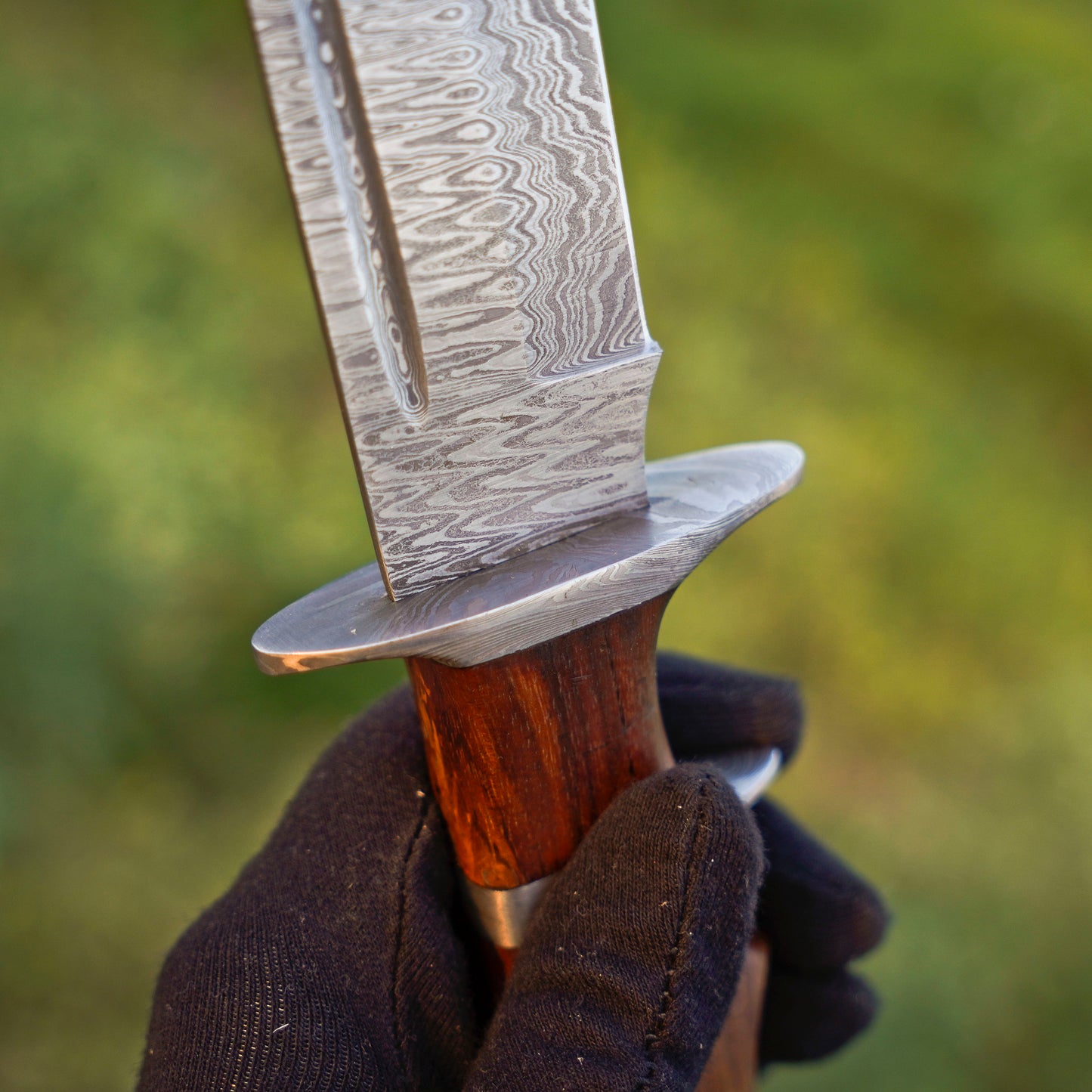 The Highlander: Hand-Forged Damascus Steel Bowie with Rosewood Handle - Wildland Blades