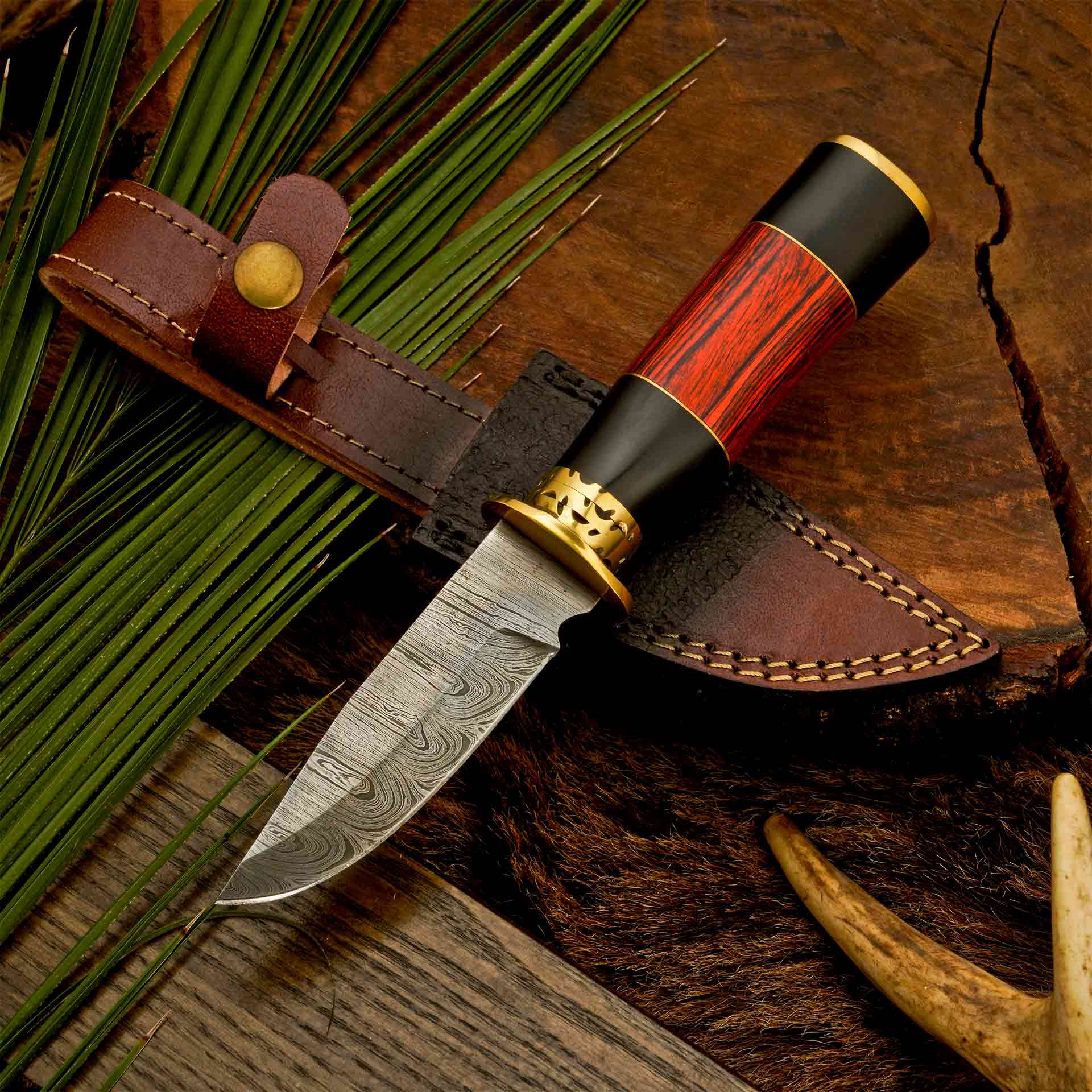 The Red Viper – Rosewood Handle Knife with Ebony & Red Wood