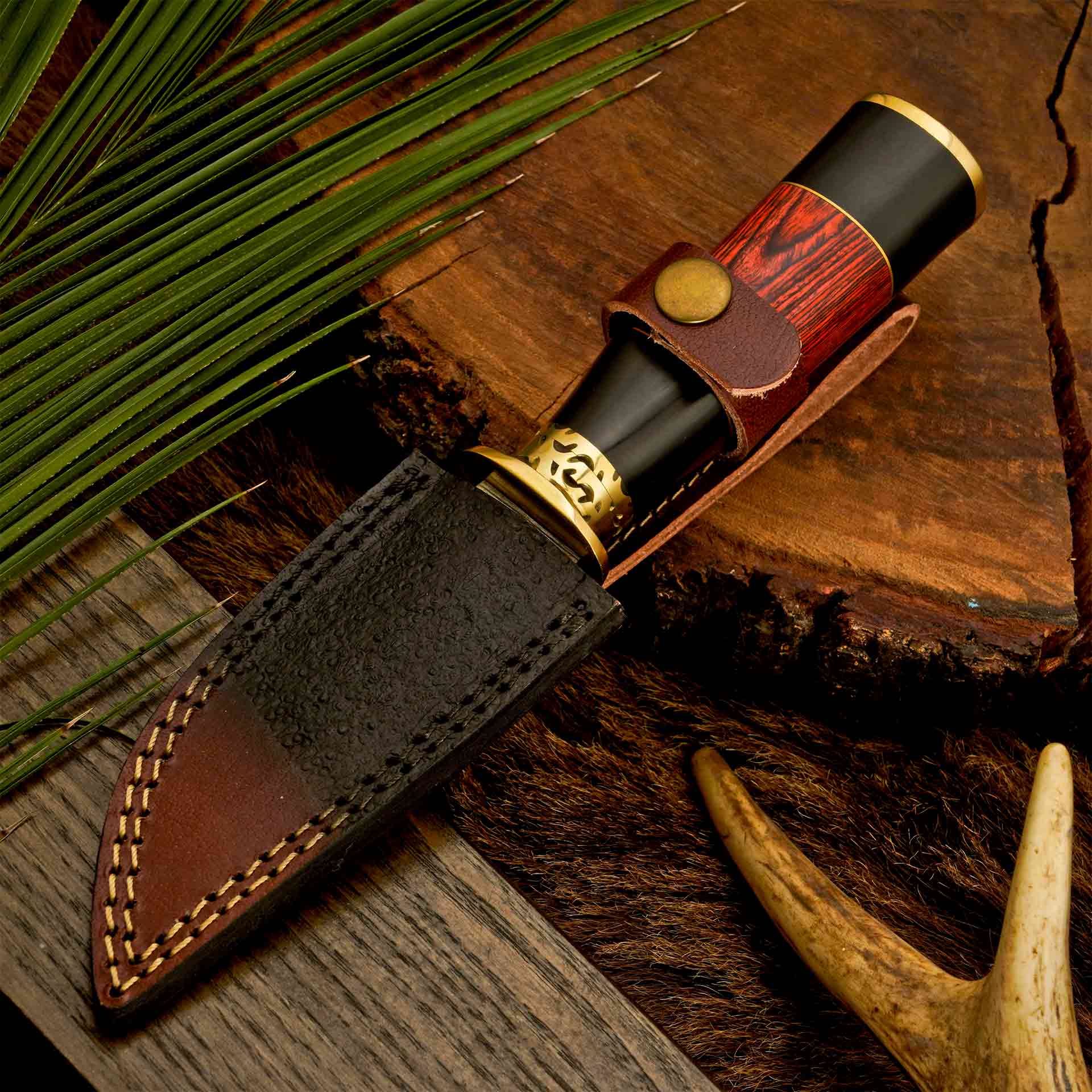 The Red Viper – Rosewood Handle Knife with Ebony & Red Wood