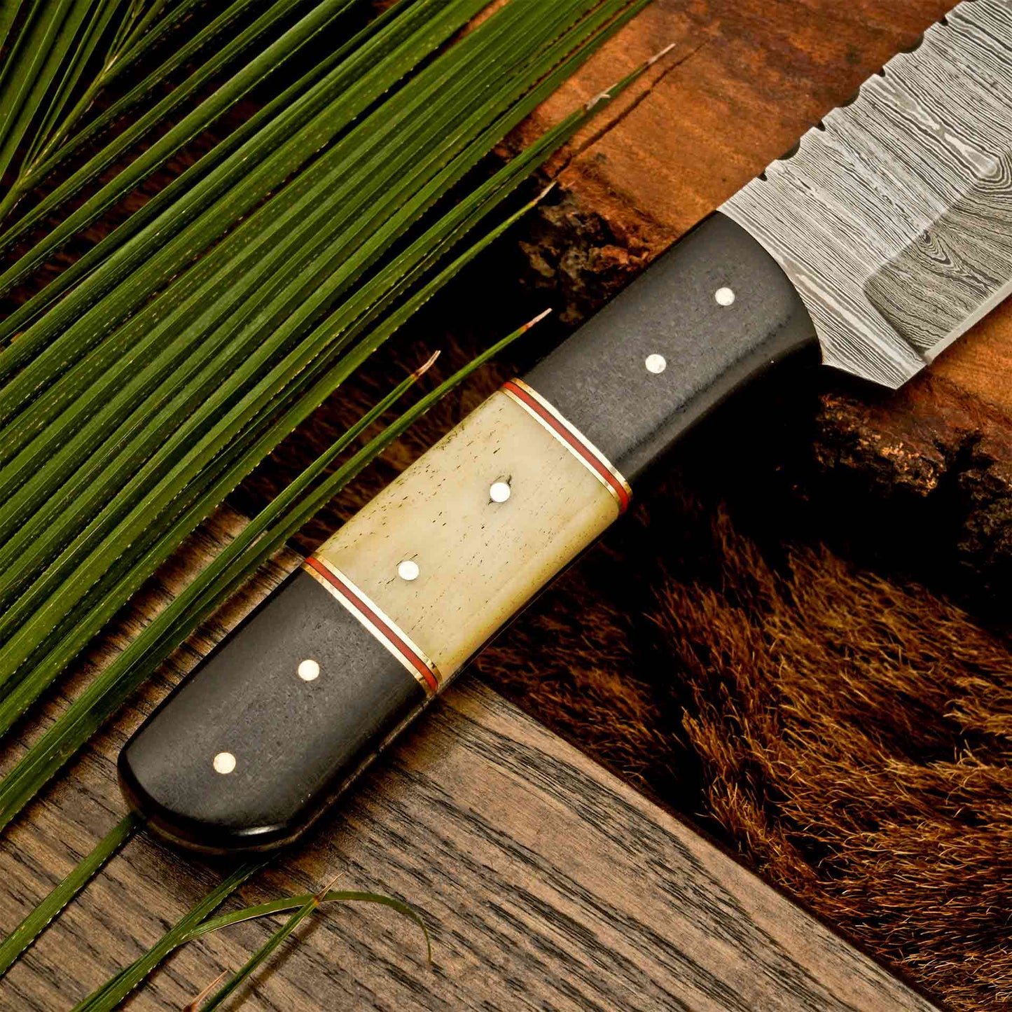 Desert Mirage – Damascus Utility Knife for Outdoor Use
