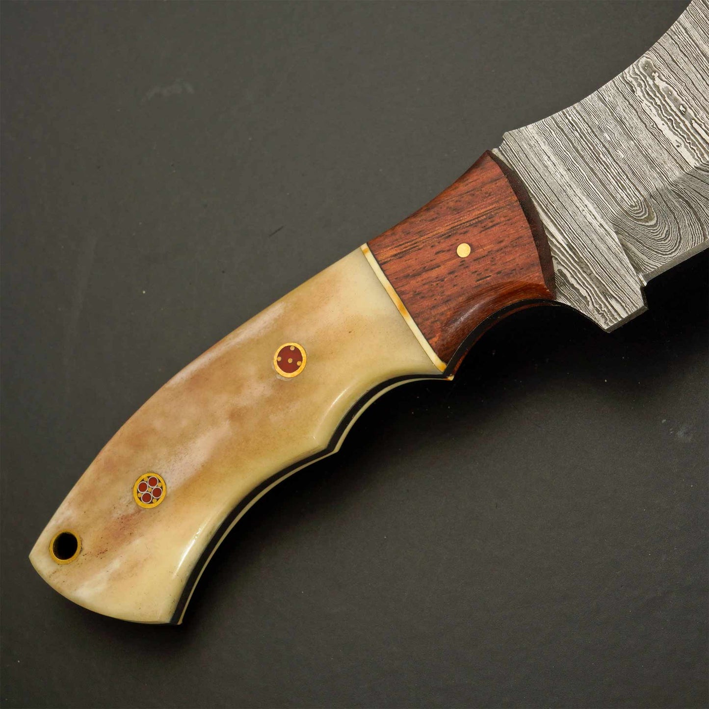 Wilderness Hunter & Camper | Damascus Knife for Hunters