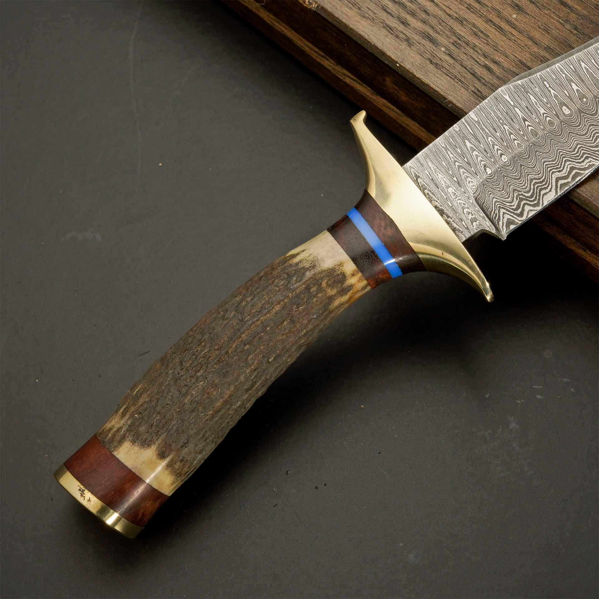 The Stag Spirit – Stag Handle Knife with Brass Guard Handle