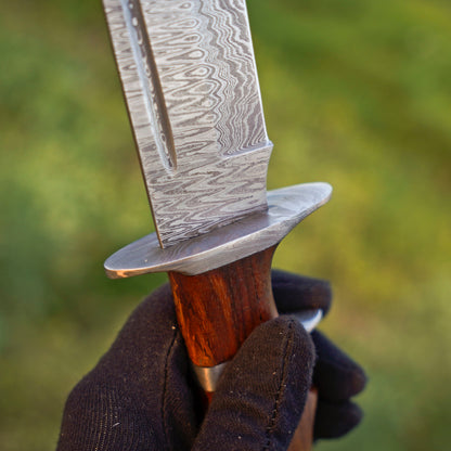 The Highlander: Hand-Forged Damascus Steel Bowie with Rosewood Handle - Wildland Blades