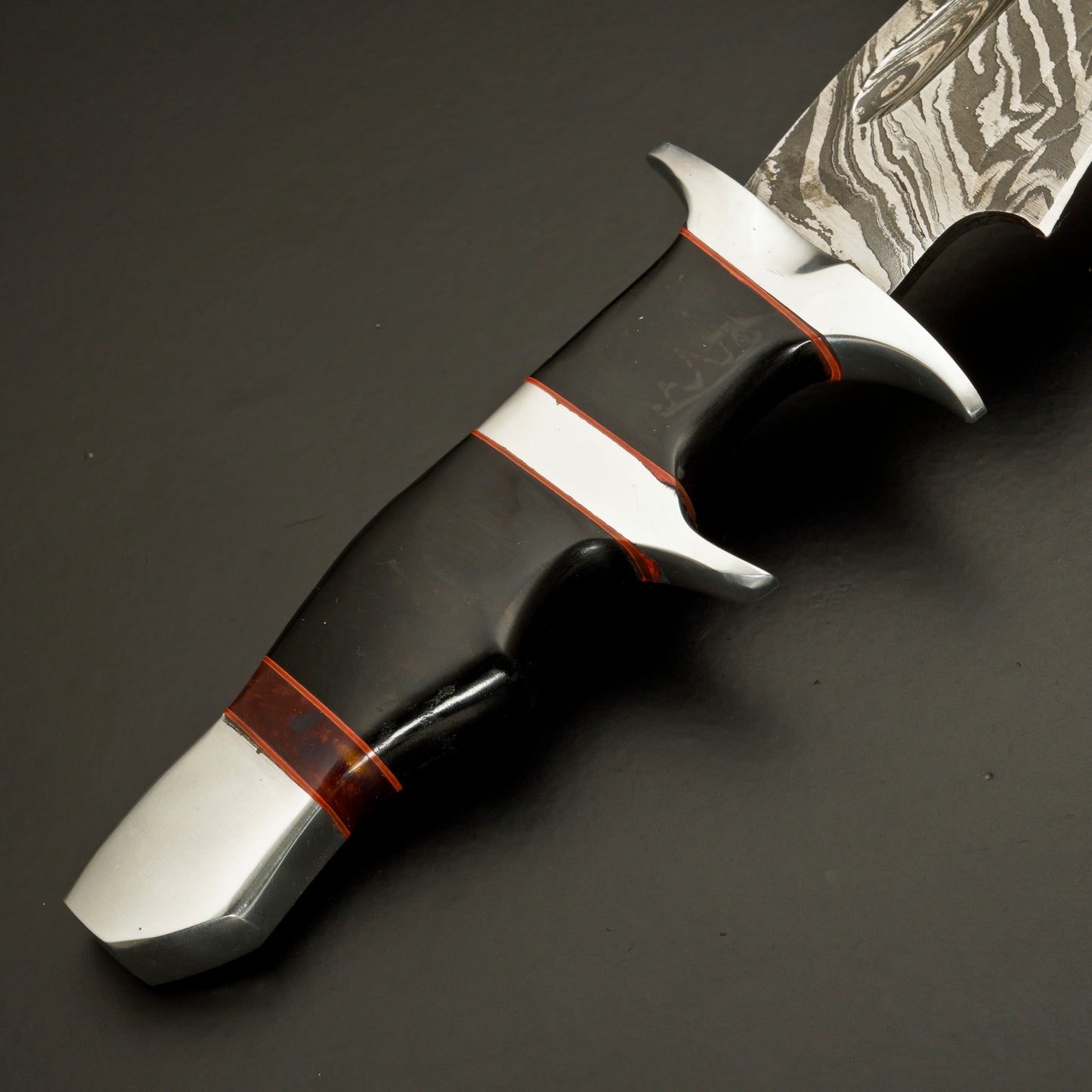 The Shadow Fang – Hand-Forged Damascus Steel Dagger with Black Handle - Wildland Blades