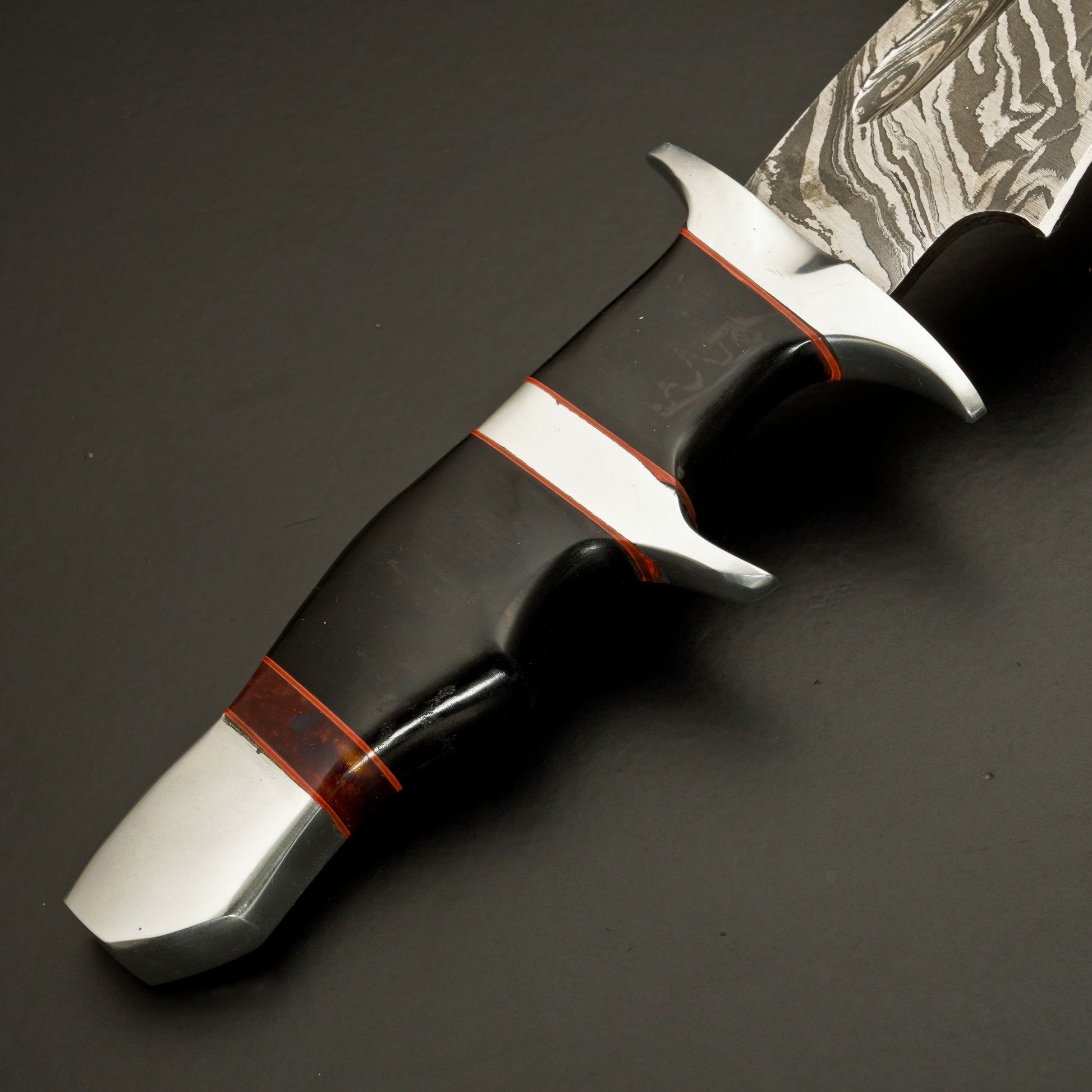 The Shadow Fang – Hand-Forged Damascus Steel Dagger with Black Handle - Wildland Blades