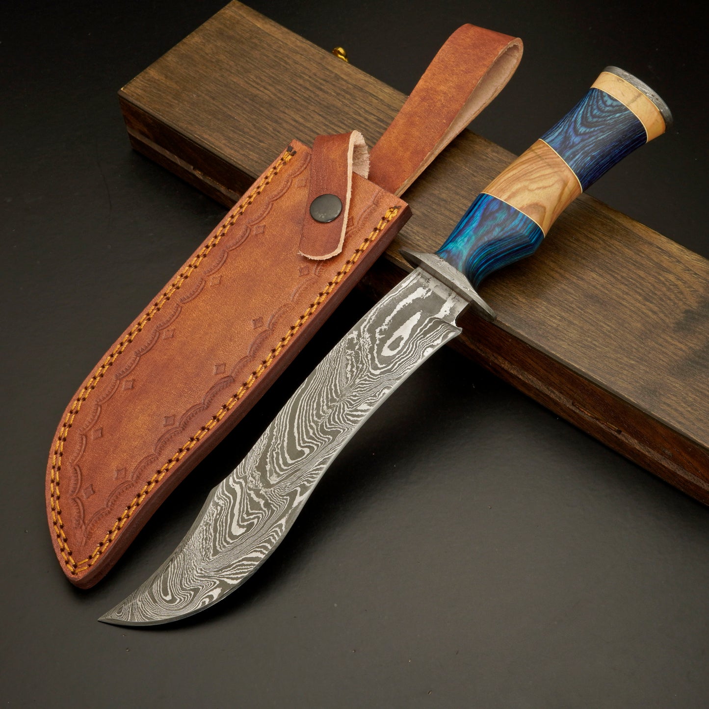 The Blue Ridge – Hand-Forged Damascus Steel Knife with Blue & Olive Wood Handle - Wildland Blades
