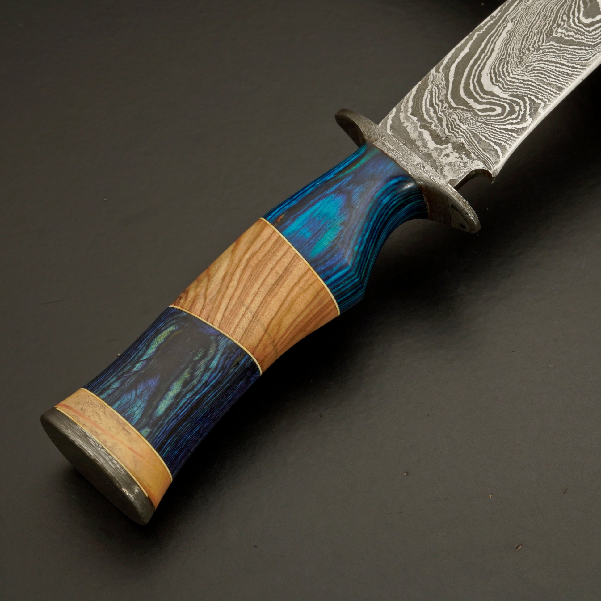 The Blue Ridge – Hand-Forged Damascus Steel Knife with Blue & Olive Wood Handle - Wildland Blades